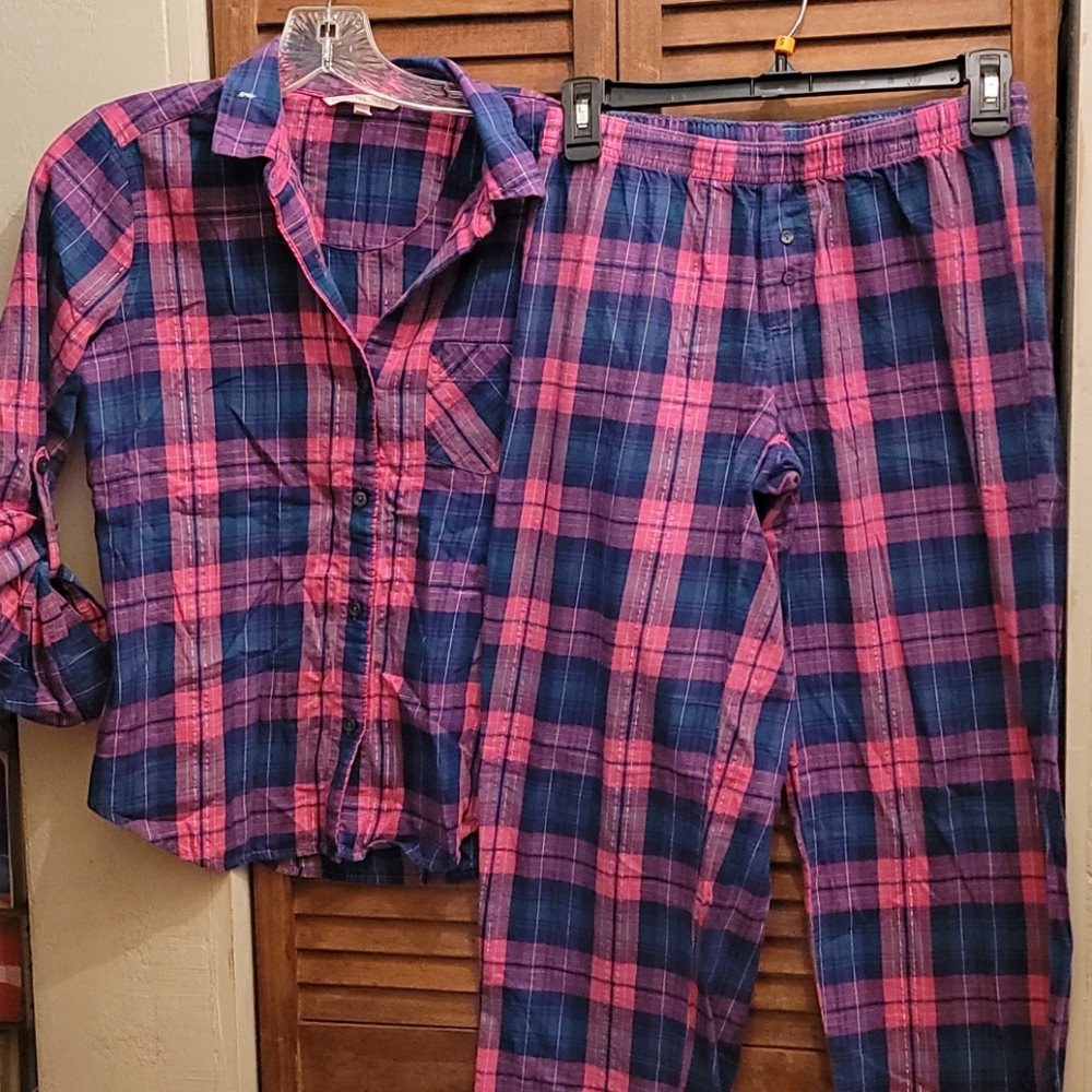 Victoria's Secret pink and blue plaid pajama set